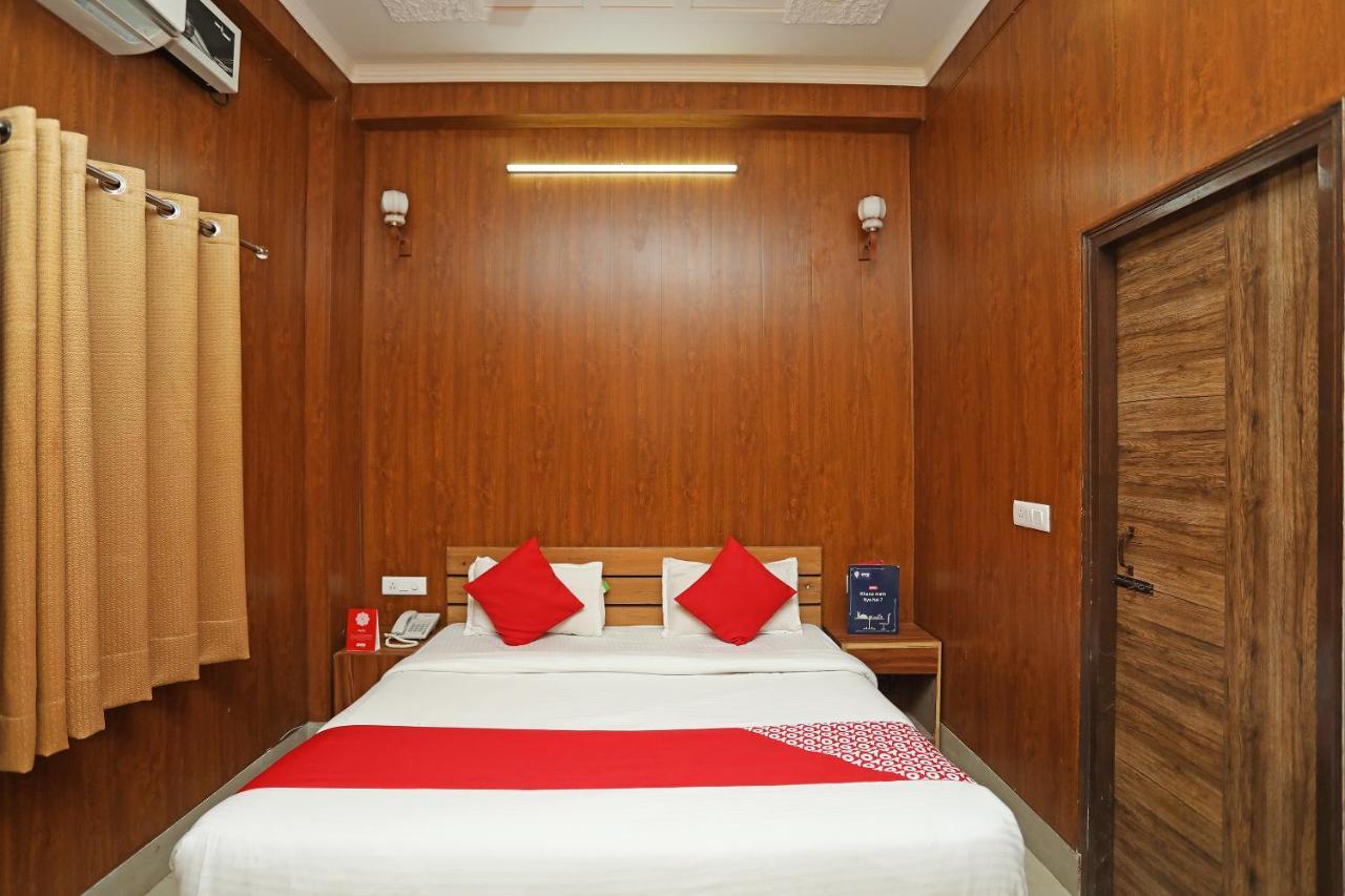 Hotel Saptrishi リシケーシュ エクステリア 写真